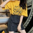 Elbow-sleeve Mock-neck Print T-shirt / A-line Mini Skirt