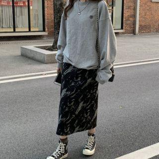 Set : Long-sleeve Sweatshirt + Print Skirt