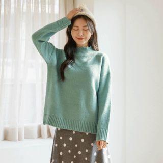 Scallop-edge Mock-neck Sweater