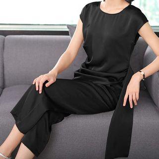 Set: Plain Short-sleeve Irregular Blouse + Cropped Pants