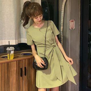 Short-sleeve Tie-side Plain Dress