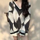 Long Sleeve V-neck Two Tone Argyle Sweater