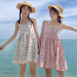 Spaghetti Strap Floral Print Dress / Light Jacket