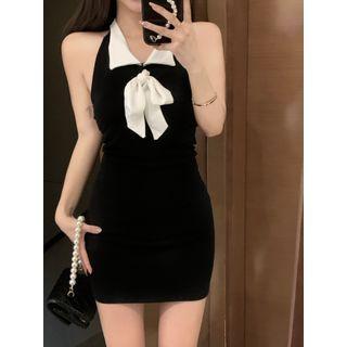Bow-accent Two-tone Slim-fit Halter Dress Black & White - One Size