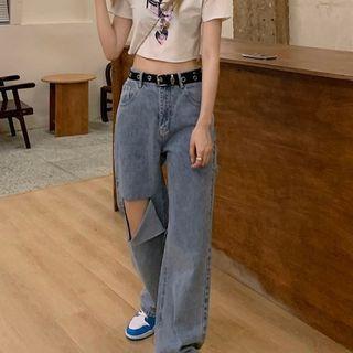 Short-sleeve Bear Print Cropped T-shirt / Distressed Wide Leg Jeans