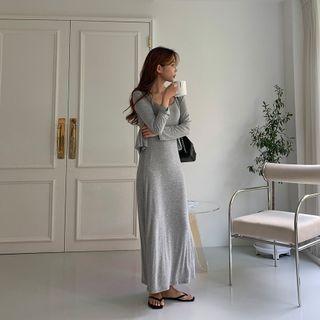 Set: Open-front Cardigan + Spaghetti-strap Maxi Dress