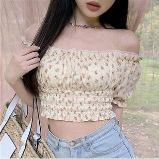 Short-sleeve Off-shoulder Floral Print Crop Top / Denim Shorts