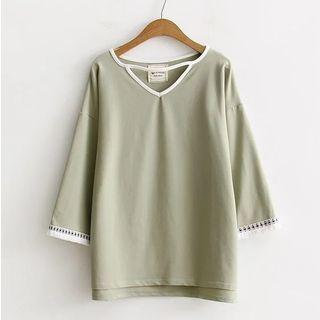 Fringed V-neck 3/4 Sleeve T-shirt