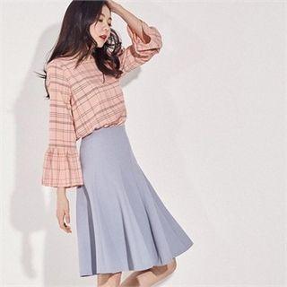 Zip-side Flare Skirt