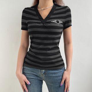 Short Sleeve V-neck Striped T-shirt