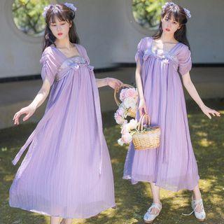 Short-sleeve Floral Embroidered Midi Shift Dress