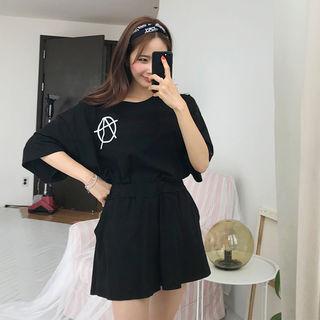 Set: Printed Cotton T-shirt + Shorts