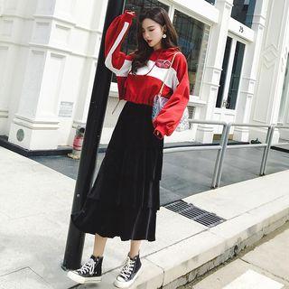 Color Bloch Hoodie / Velvet Tiered Midi Skirt / Set