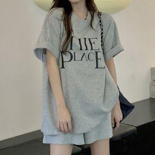 Set: Elbow-sleeve Lettering T-shirt + Shorts Set - Gray - One Size