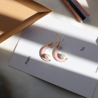 Moon Faux-pearl Earring