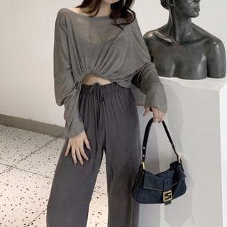 Long-sleeve Twisted Tee / Drawstring Wide Leg Pants