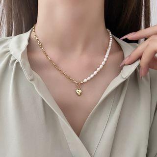 Faux Pearl Chain Necklace Necklace - Faux Pearl - Love Heart - White & Gold - One Size