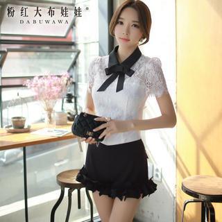 Short-sleeve Contrast-collar Lace Top