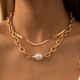 Set : Faux Pearl Pendant Alloy Necklace + Alloy Choker