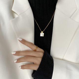 Square Shell Pendant Necklace Gold - One Size