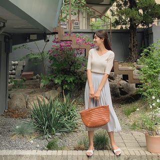Pleated Crepe Long Skirt