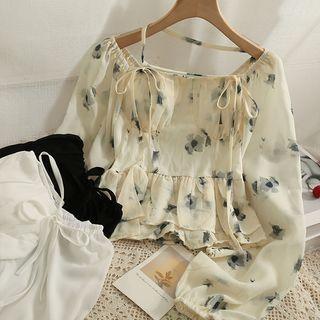 Tie-accent Slim-fit Printed Crop Top