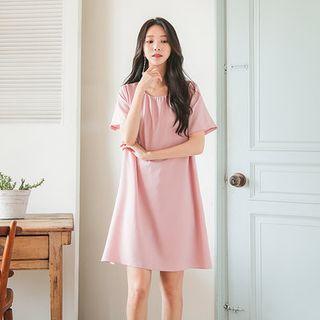 Short-sleeve Slit-side Shift Dress