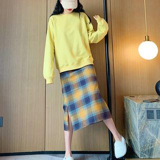 Long-sleeve Plain Sweatshirt / High-waist Plaid Split Hem Skirt