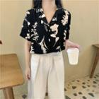 Short-sleeve Loose Fit Floral Printed Shirt