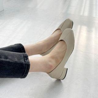 Seam-trim Block-heel Pumps