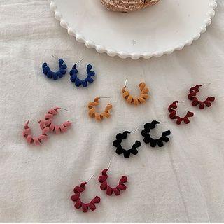 Coil Flannel Open Hoop Earring