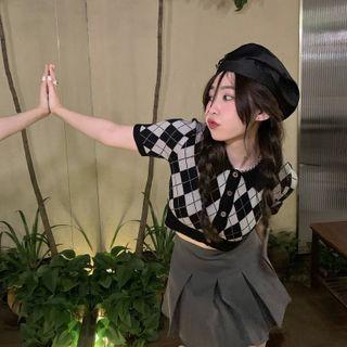 Short-sleeve Argyle Knit Top / Mini A-line Skirt