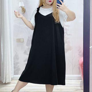 Plus Size Set: Short-sleeve Plain Blouse + Midi Overall Dress