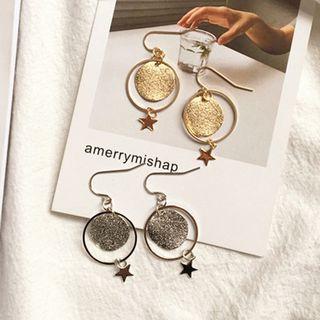 Disc Hoop & Star Dangle Earring E442 - Gold - One Size