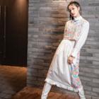 Long-sleeve Floral Print Frog-buttoned Mock-neck Crop Top / A-line Midi Skirt