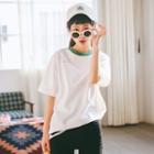 Short-sleeve Contrast-trim Loose-fit T-shirt