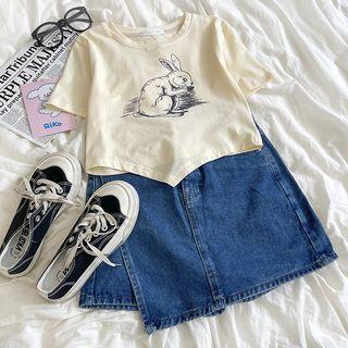 Short-sleeve Rabbit Print Asymmetrical Hem Cropped T-shirt Almond - One Size