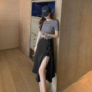 Set: Short Sleeve Plain Asymmetrical Hem Crop T-shirt + High Waist Slit Midi A-line Skirt