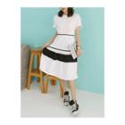 Round-neck Color-block Ruffle-hem Dress