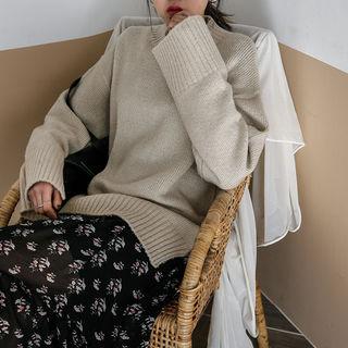 Crew-neck Slit-sleeve Sweater
