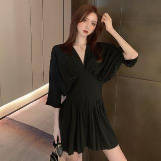 Long-sleeve V-neck Loose Fit Pleated Dress