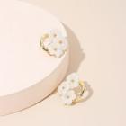 Floral Stud Earring 1 Pair - Pearl White - One Size