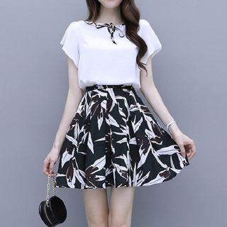 Set: Short-sleeve Chiffon Top + Print Mini A-line Skirt