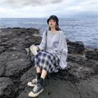 Lettering Oversize Long-sleeve T-shirt / Plaid Midi A-line Skirt