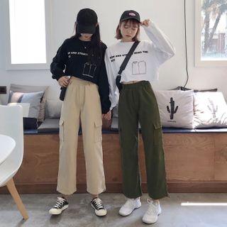 Cropped Pullover / Harem Cargo Pants