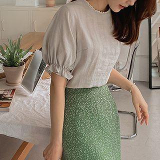 Lace-neckline Puff-sleeve Blouse