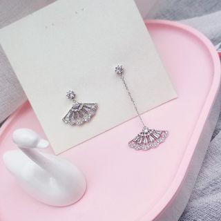 Non-matching Rhinestone Fan Dangle Earring