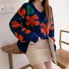 V-neck Boucl -flower Sweater