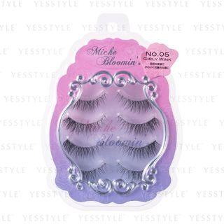Eyelash Renewal No.05 Girly Wink 4 Pairs