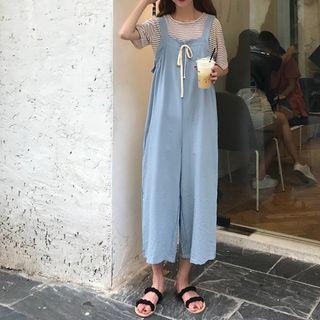 Striped Short-sleeve T-shirt / Cropped Wide-leg Jumper Pants